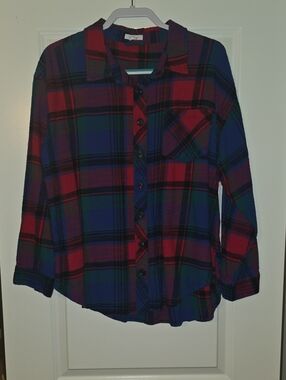 Maurices Plaid Button-Up Shirt in Red & Blue XL